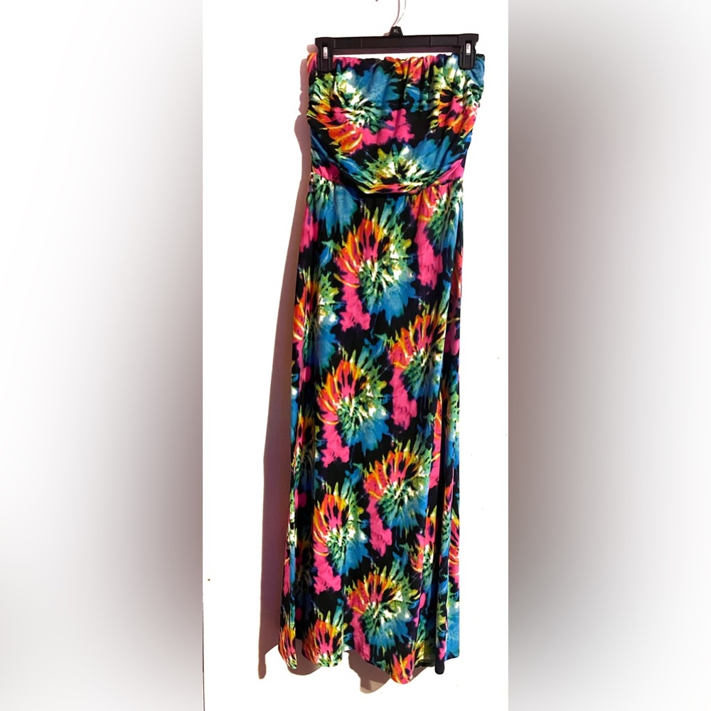 Long Strapless Dress.